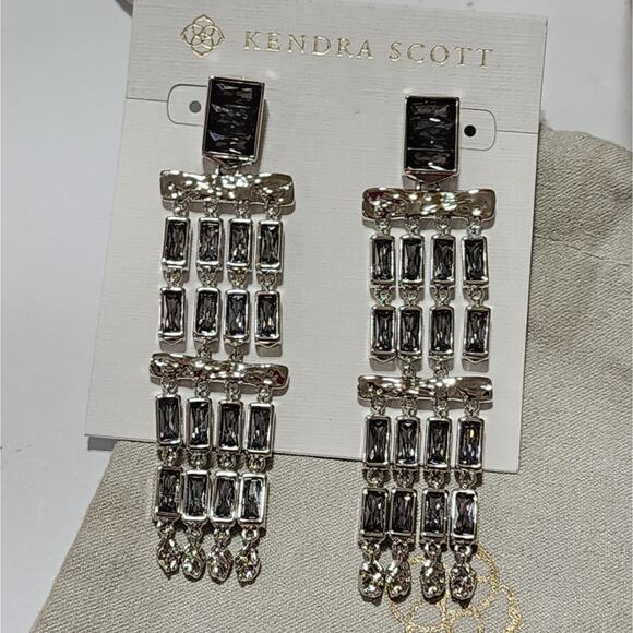 KENDRA‎ SCOTT JACK SILVER Chandelier STATEMENT EARRINGS IN CHARCOAL GRAY CRYSTAL - Picture 1 of 5